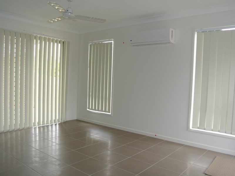 13B Sams Way, Marsden QLD 4132