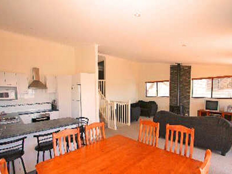 Nettin Cct, Jindabyne NSW 2627