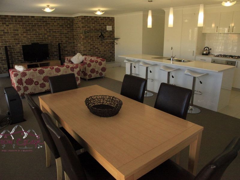 Pilot Close 6b, Jindabyne NSW 2627