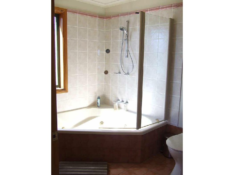 27 Rainbow Dr, Tyrolean Village, East Jindabyne NSW 2627