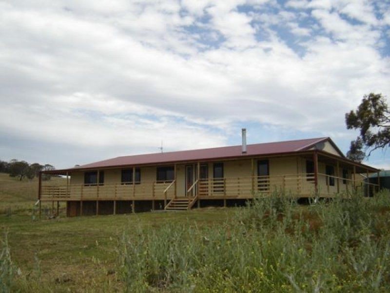 7317 Snowy River Way, Jindabyne NSW 2627