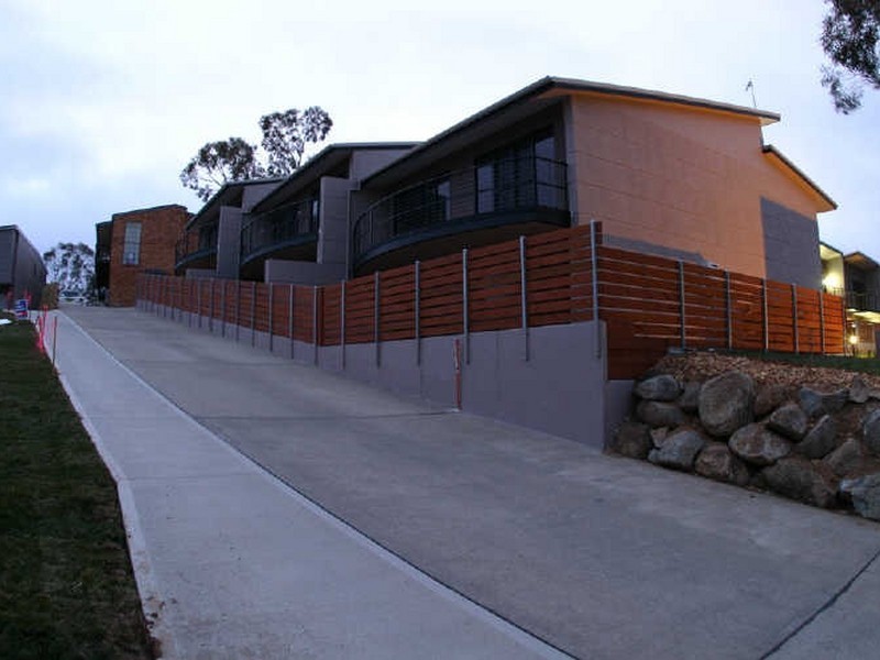 Khione 1/23-25 Kirwan Close, Jindabyne NSW 2627