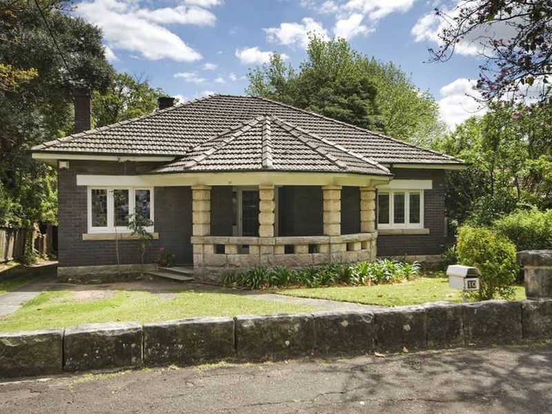 10 Bancroft Avenue, Roseville NSW 2069