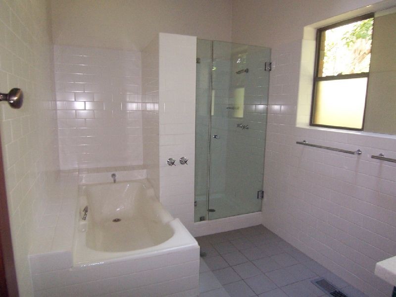 2 Luxor Parade, Roseville NSW 2069