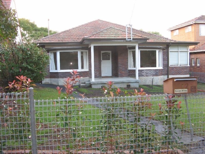 12 Malvern Avenue, Roseville NSW 2069