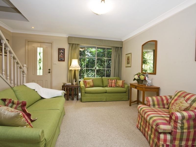 2/4 Mandalay Place, Pymble NSW 2073