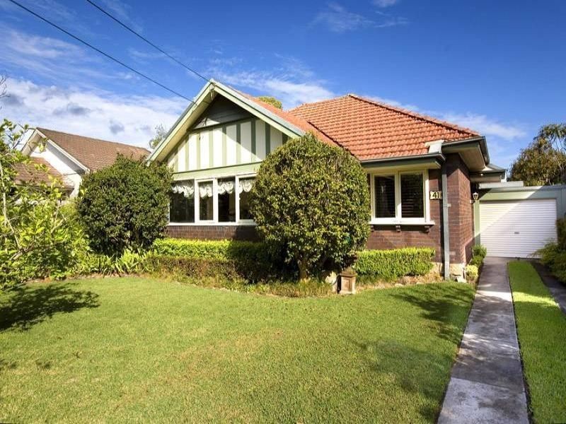 41 Addison Avenue, Roseville NSW 2069