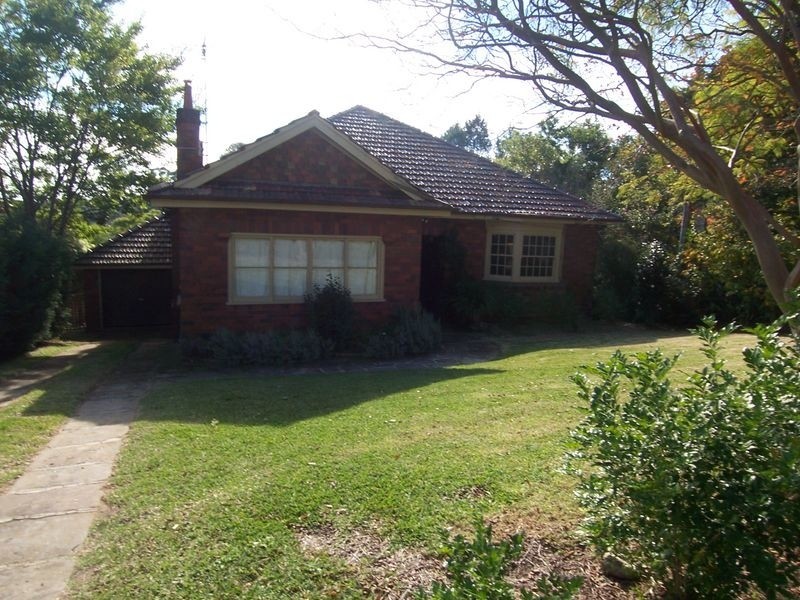 11 Gladstone Parade, Lindfield NSW 2070