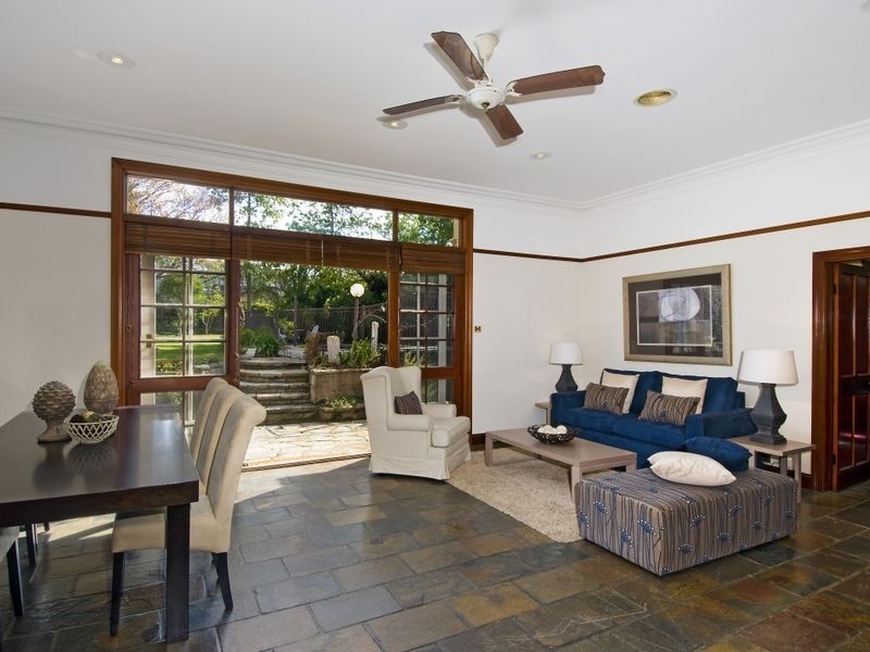 8 Gerald Avenue, Roseville NSW 2069