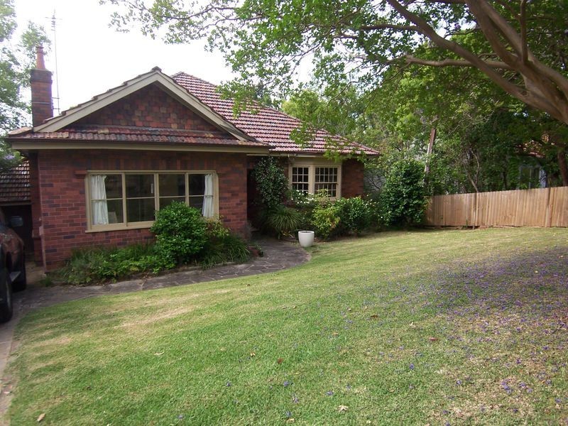 11 Gladstone Parade, Lindfield NSW 2070