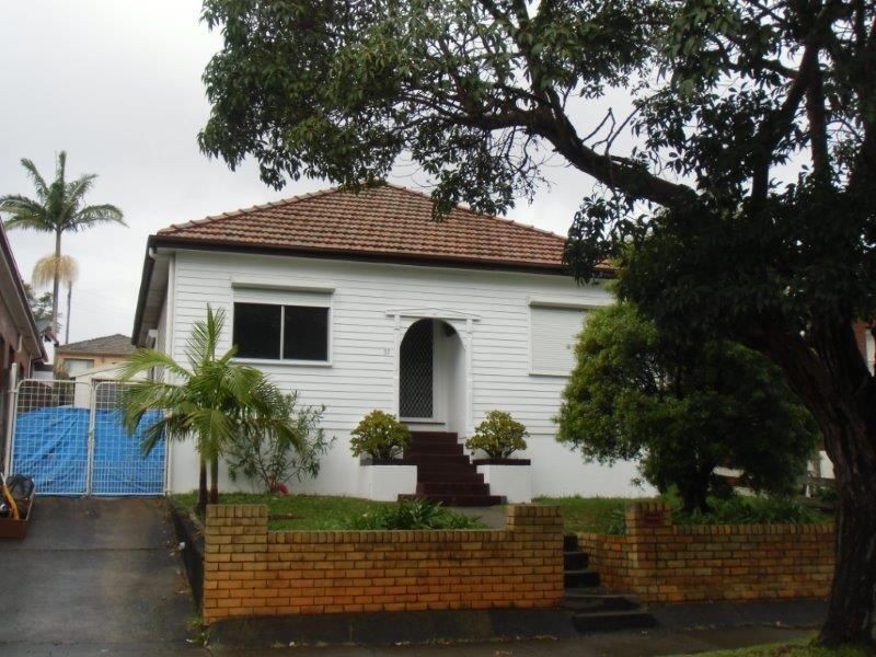 37 Louis Terrace, Hurstville NSW 2220