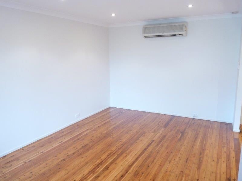 72 Stockton Avenue, Moorebank NSW 2170