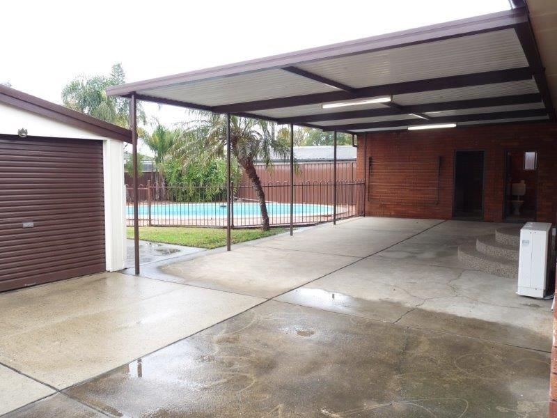 72 Stockton Avenue, Moorebank NSW 2170