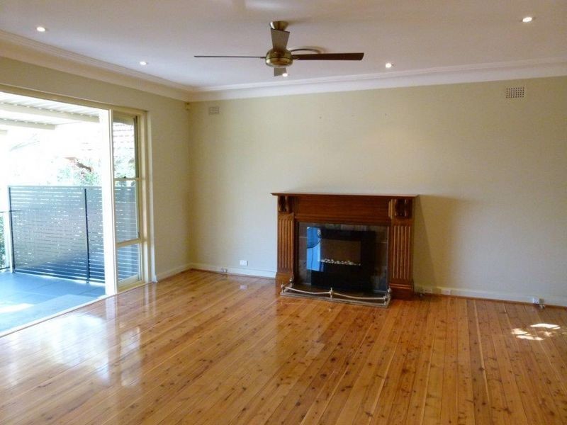 87 Abingdon Road, Roseville NSW 2069