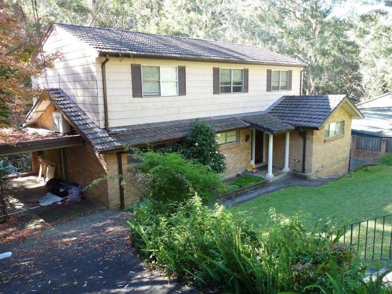 18 Elegans Avenue, St Ives NSW 2075