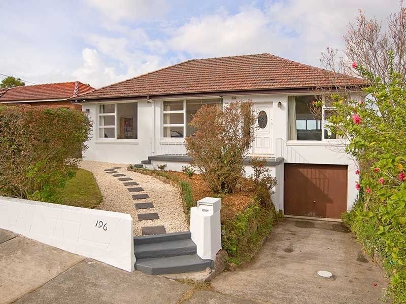 196 Boundary Street, Castle Cove NSW 2069