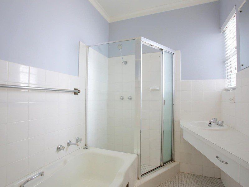 5/2 Maclaurin Parade, Roseville NSW 2069