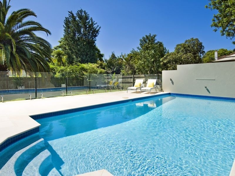 15 Melnotte Avenue, Roseville NSW 2069