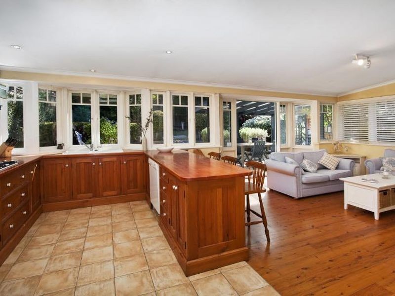 15 Barcoo Street, Roseville NSW 2069