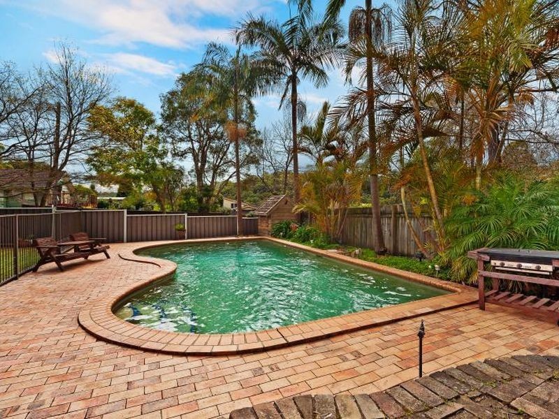 36 Northumberland Avenue, Mount Colah NSW 2079