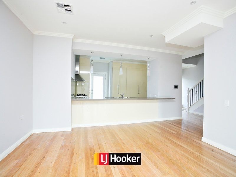 2/1 Clanville Road, Roseville NSW 2069