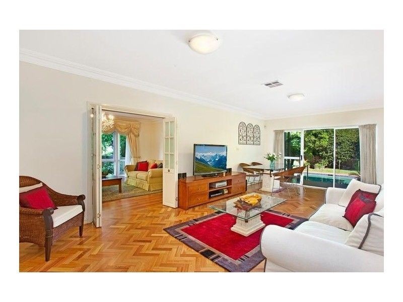 25 Oliver Road, Roseville NSW 2069