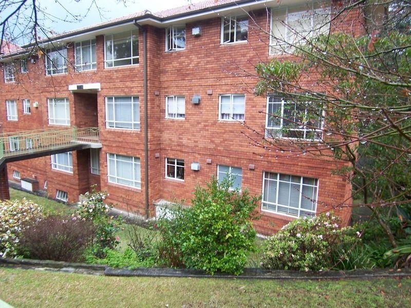 1/4 Maclaurin Parade, Roseville NSW 2069