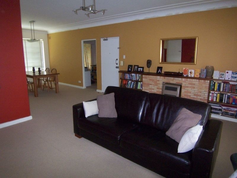 1/4 Maclaurin Parade, Roseville NSW 2069