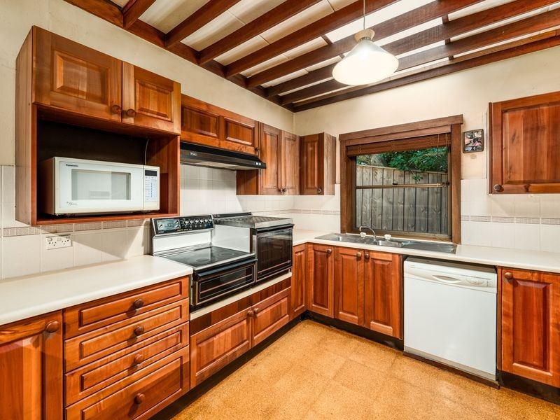 17 Thomas Avenue, Roseville NSW 2069