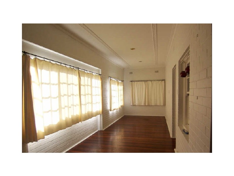 11 Gladstone Parade, Lindfield NSW 2070