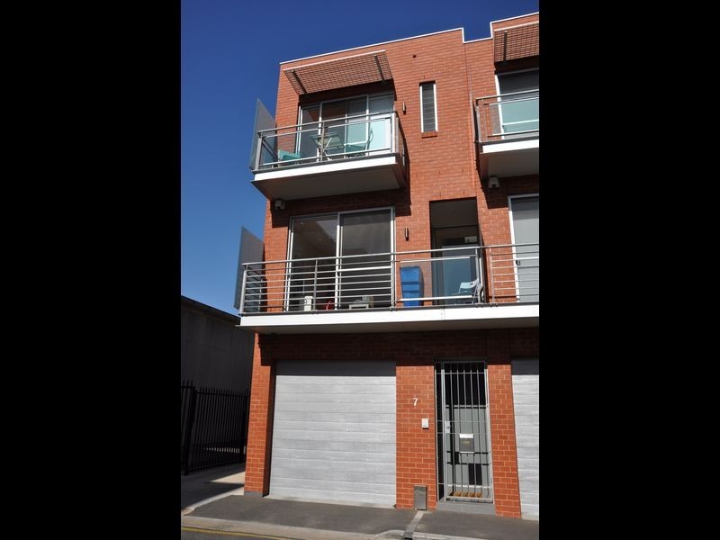 7 Toms Court, Adelaide SA 5000