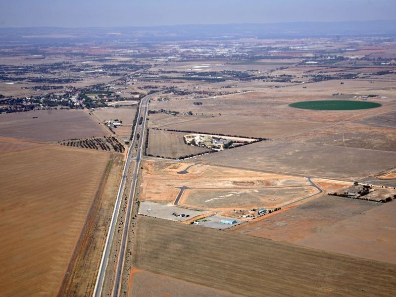 27/ Road Train Drive, Two Wells SA 5501