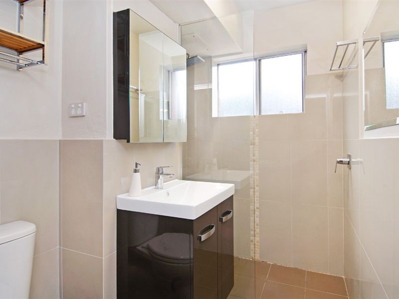 16/76 Lenthall Street, Kensington NSW 2033