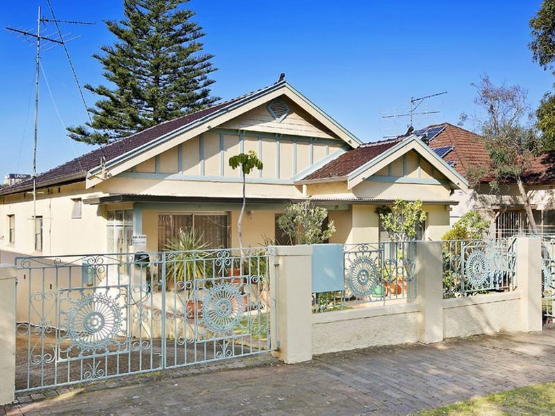 13 Cottenham Avenue, Kensington NSW 2033