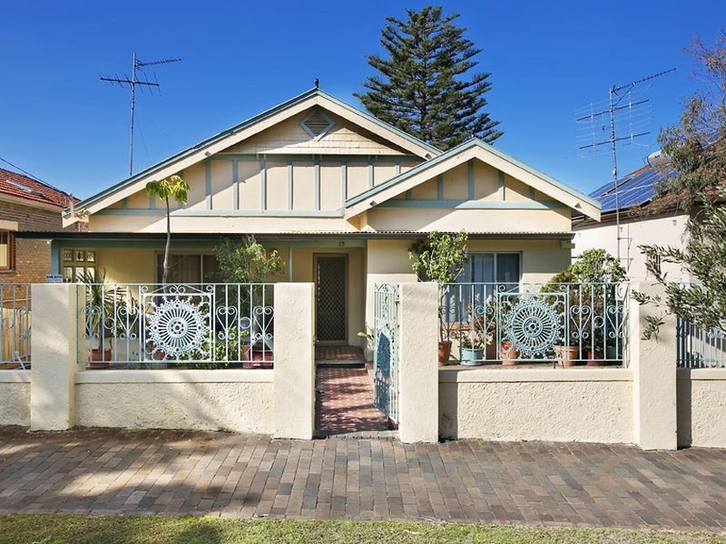 13 Cottenham Avenue, Kensington NSW 2033