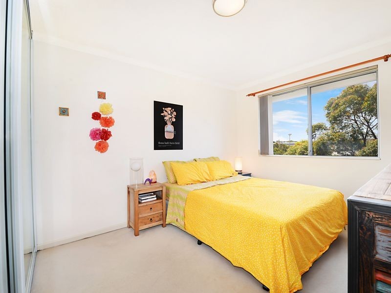 28/15 Grace Campbell Crescent, Hillsdale NSW 2036