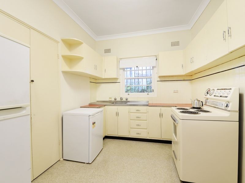 6 Koorinda Avenue, Kensington NSW 2033