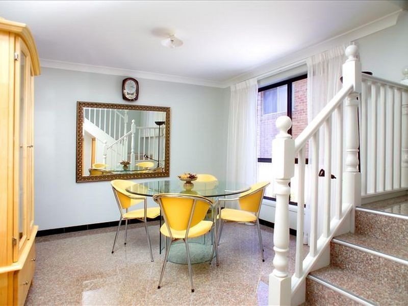 59 Macquarie Street, Chifley NSW 2036