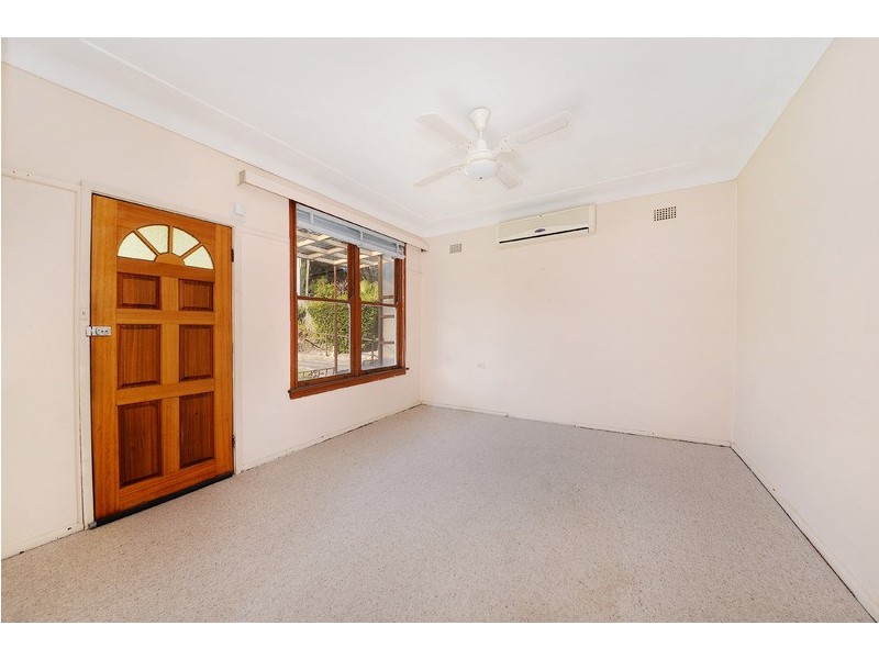 26 Lasseter Avenue, Chifley NSW 2036