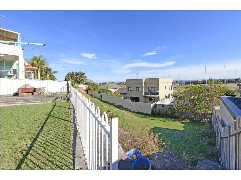 26 Lasseter Avenue, Chifley NSW 2036