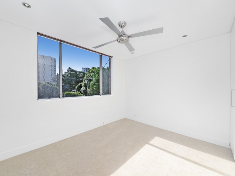 4/76 Lenthall Street, Kensington NSW 2033