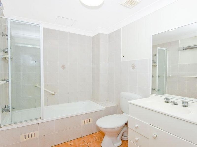 8/50 Anzac Pde, Kensington NSW 2033