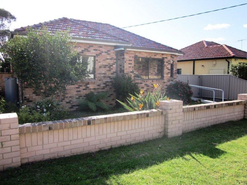 20 Carnegie Cct, Chifley NSW 2036