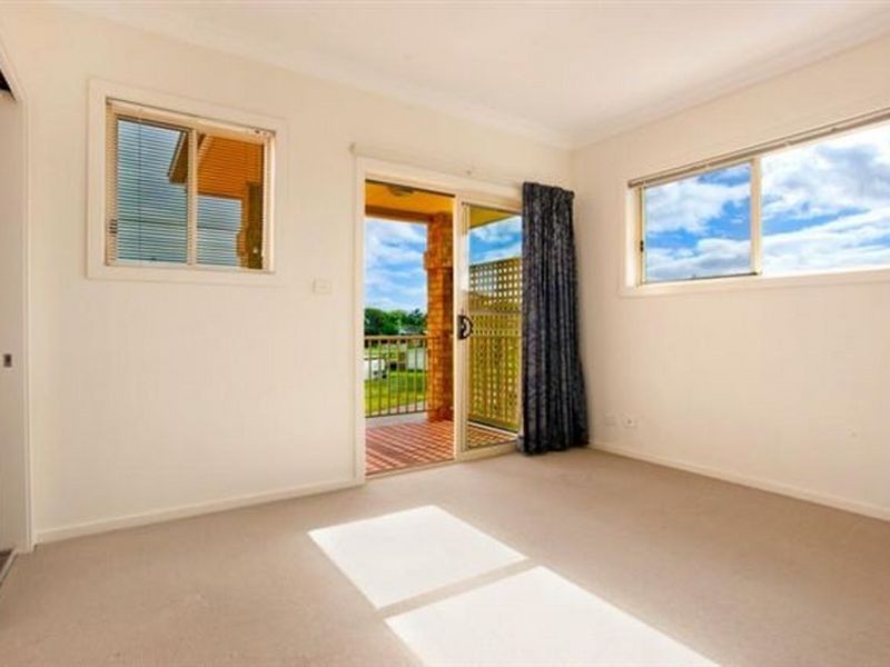 9 Hastings Avenue, Chifley NSW 2036