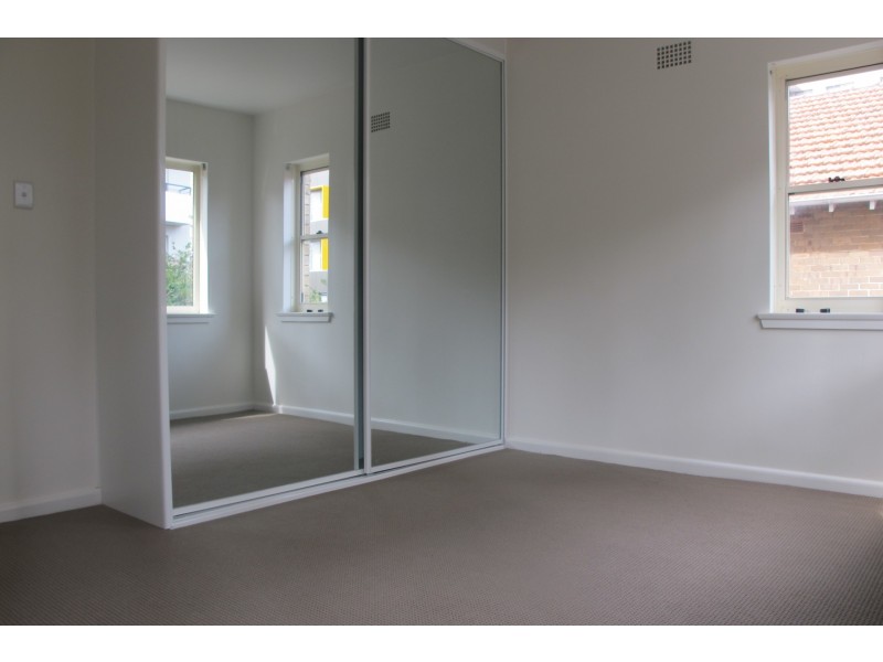 2/18 Llandaff Street, Bondi Junction NSW 2022