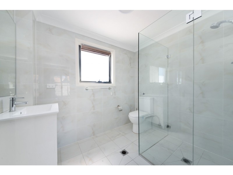 2/3 Loch Street, Campsie NSW 2194