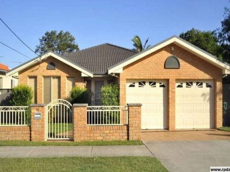 35 Eyre Street, Chifley NSW 2036