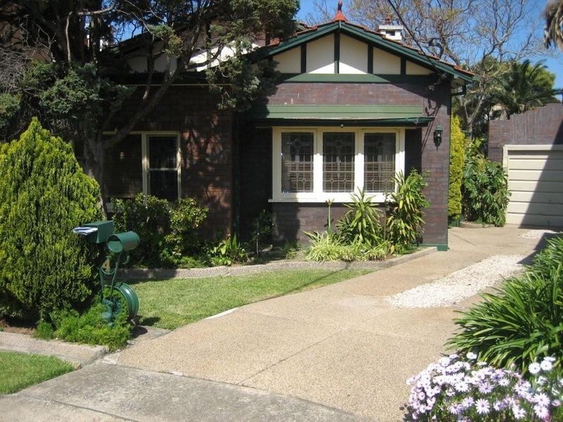 4 Alabama Avenue, Bexley NSW 2207