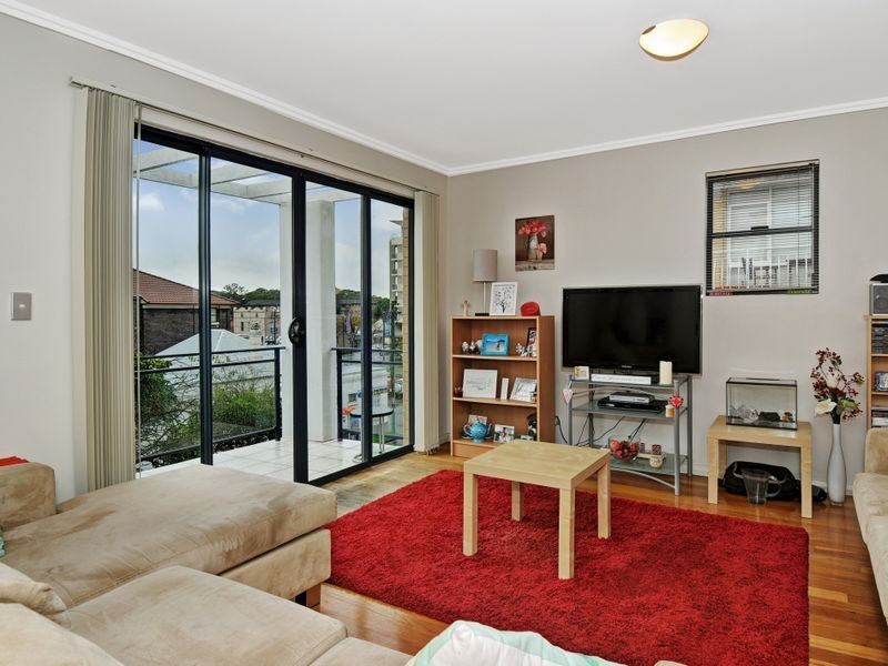 9/6-8 Addison Street, Kensington NSW 2033