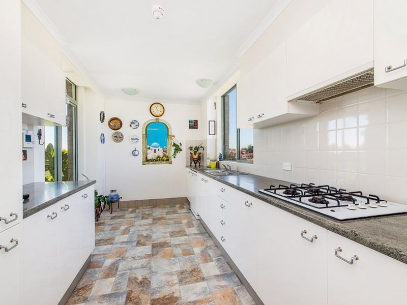 702/95 Brompton Rd, Kensington NSW 2033